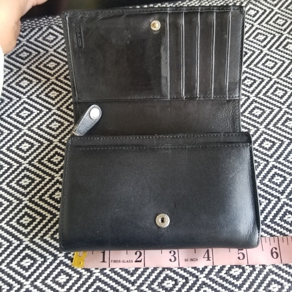 Coach | Vintage Leather Wallet - Picture 12 of 14